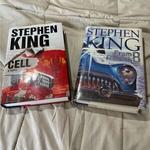 Stephen King hardcover books x2 Cell & From a Buick 8 EUC